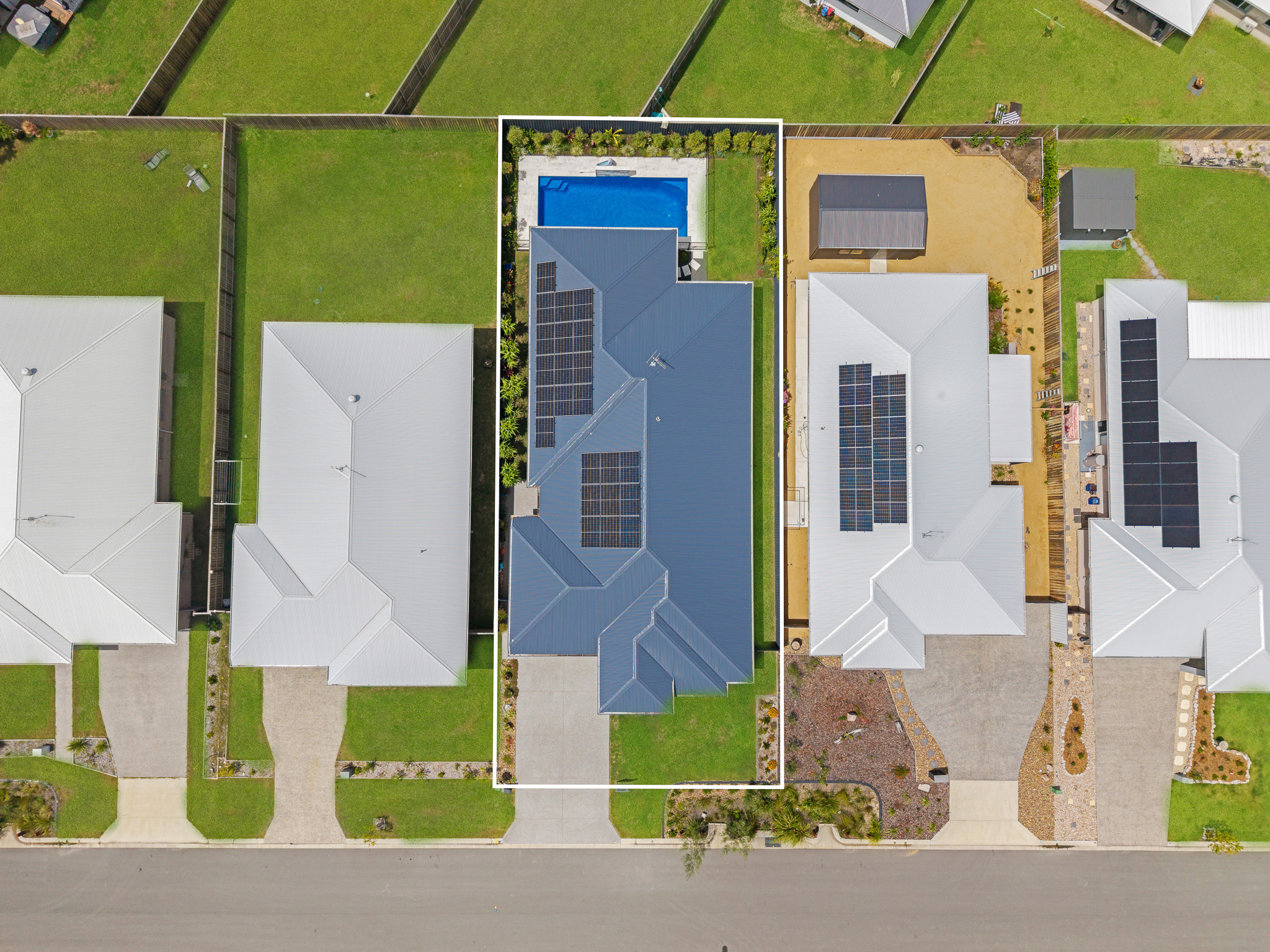 42 Seagull Circuit, POINT VERNON, QLD 4655 AUS