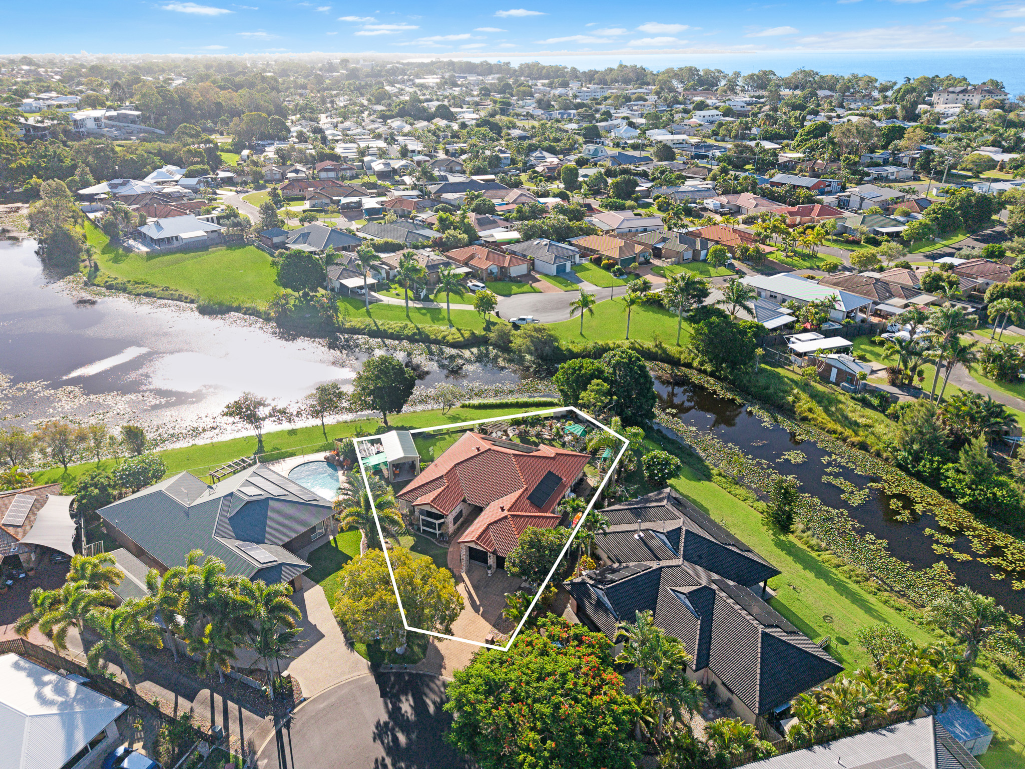 9 Florida Court, TORQUAY, QLD 4655 AUS