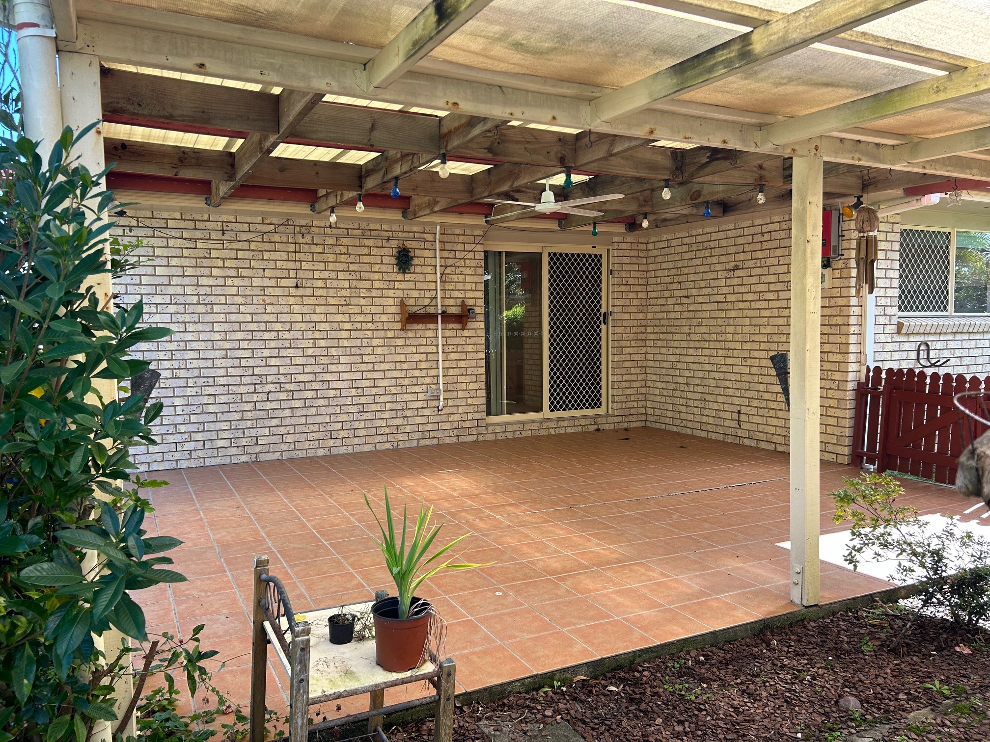 71 Ladbroke Crescent, URANGAN, QLD 4655 AUS