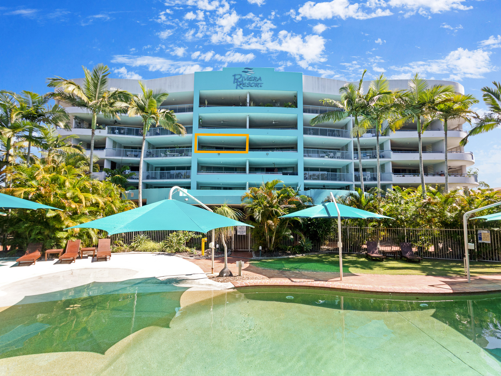 32/386 Esplanade, TORQUAY, QLD 4655 AUS