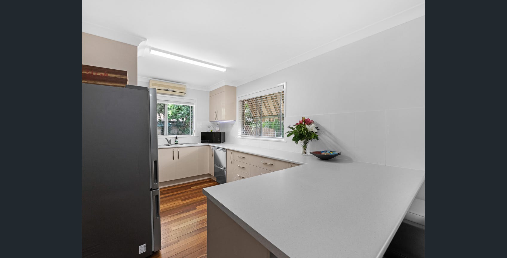 17 Campbell Street, TORQUAY, QLD 4655 AUS