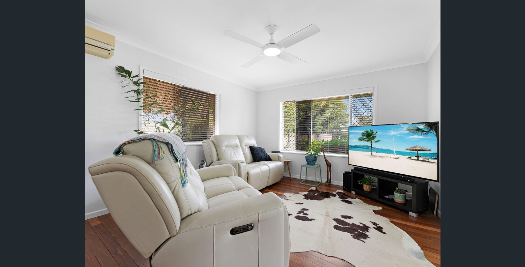 17 Campbell Street, TORQUAY, QLD 4655 AUS