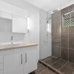 17 Campbell Street, TORQUAY, QLD 4655 AUS