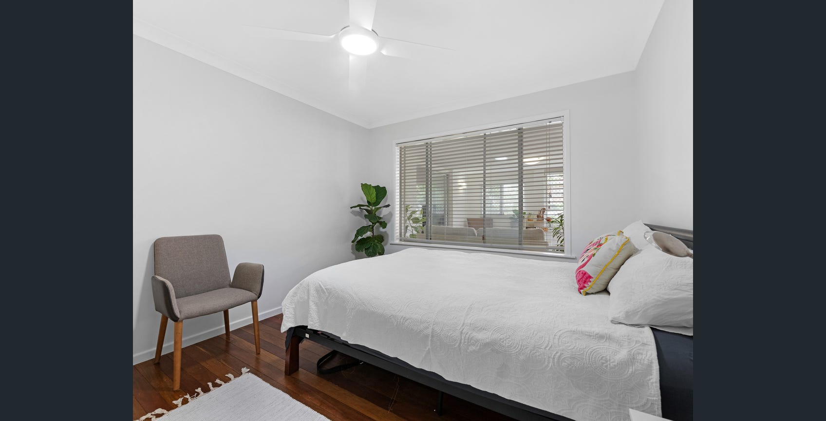 17 Campbell Street, TORQUAY, QLD 4655 AUS