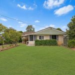 17 Campbell Street, TORQUAY, QLD 4655 AUS