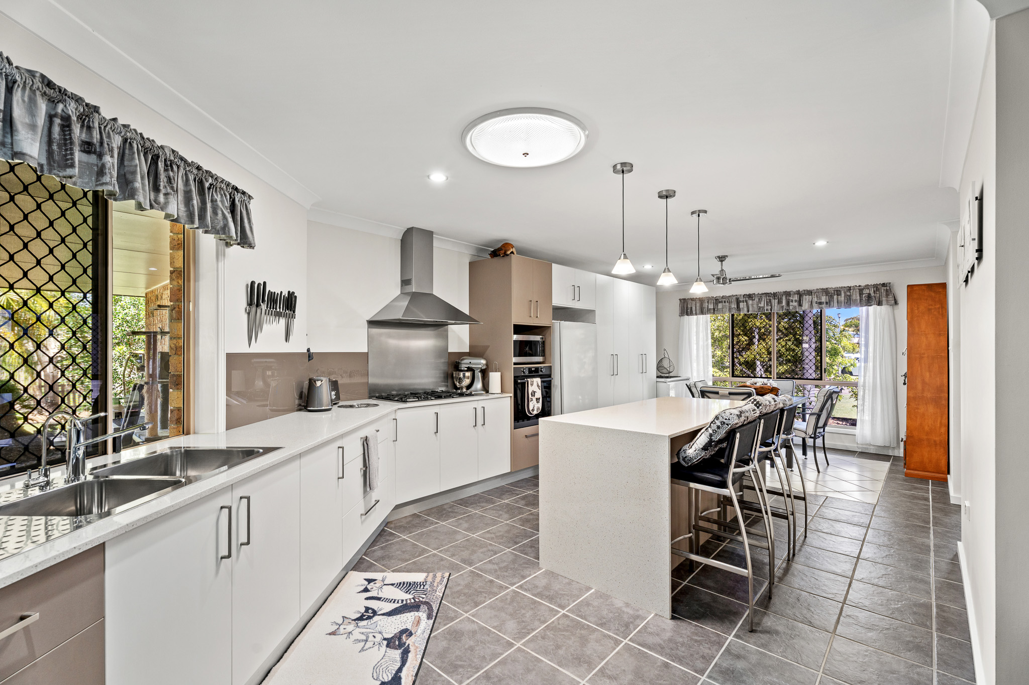 7 Lucyanne Court, URANGAN, QLD 4655 AUS