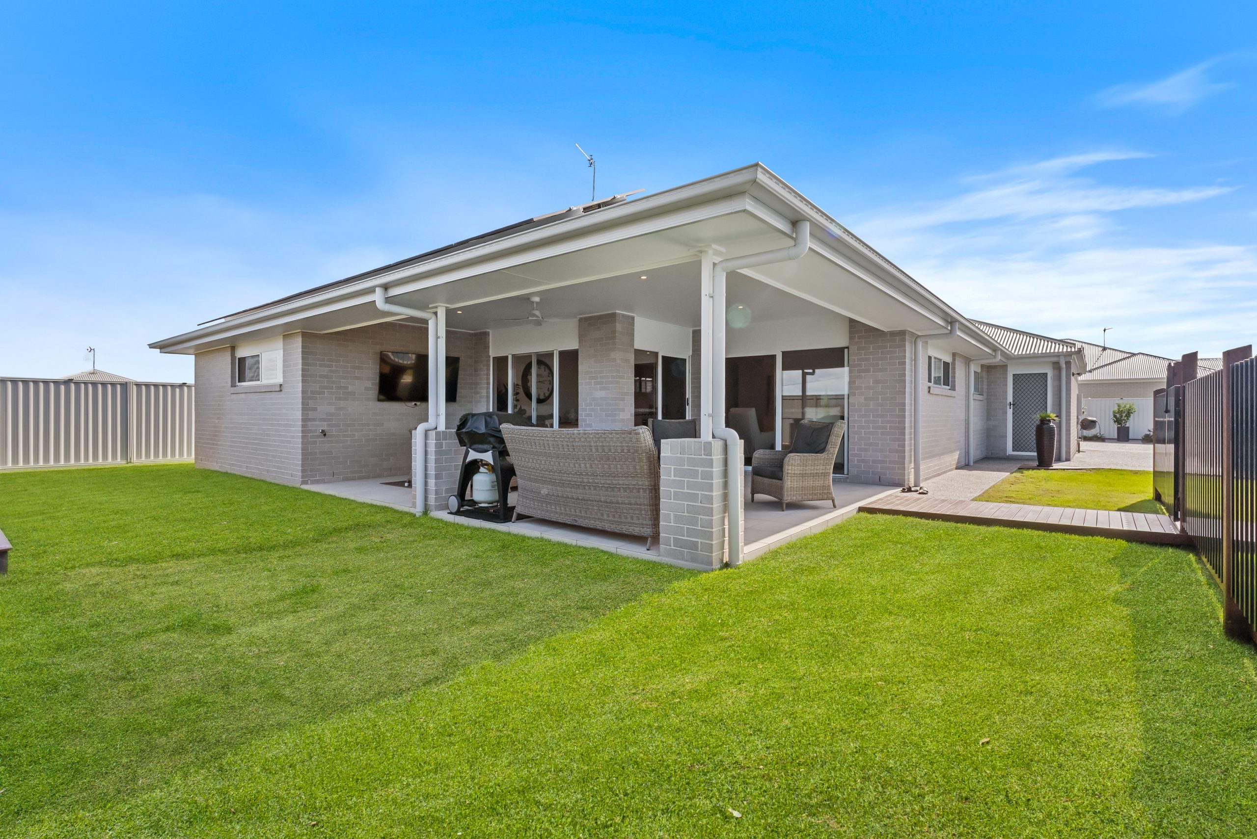 13 Mataranka Circuit, NIKENBAH, QLD 4655 AUS