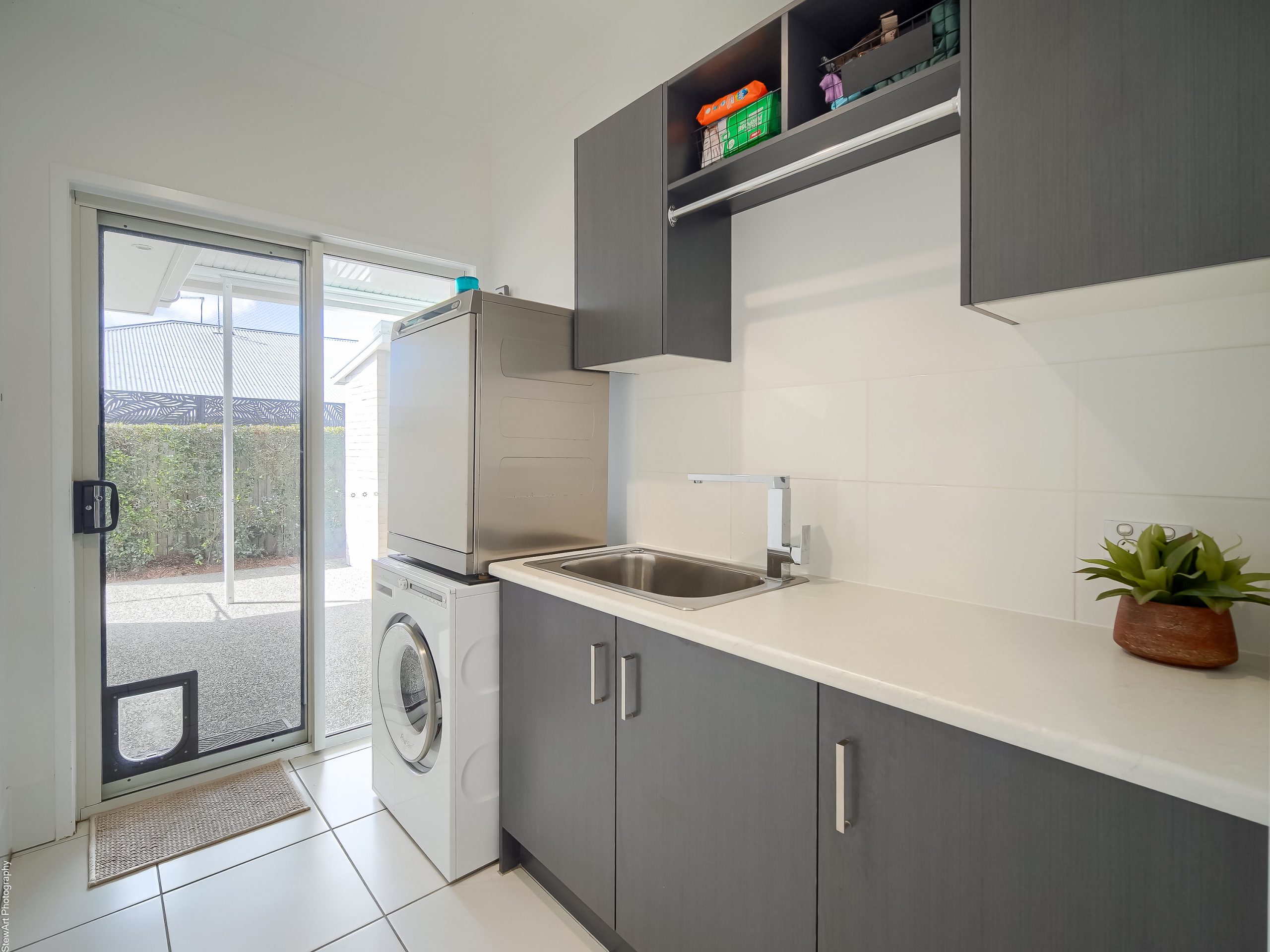 7 Seacrest Drive, WONDUNNA, QLD 4655 AUS