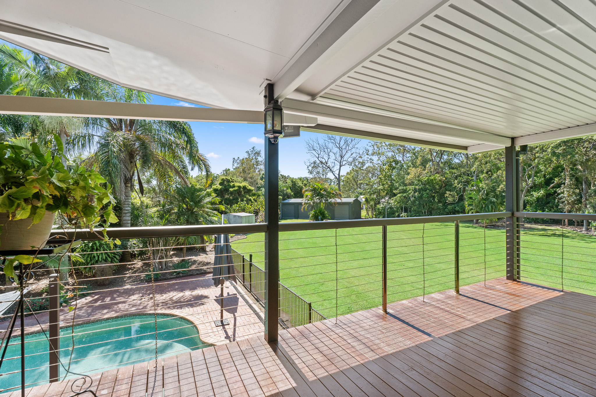16 Wellington Crescent, WONDUNNA, QLD 4655 AUS