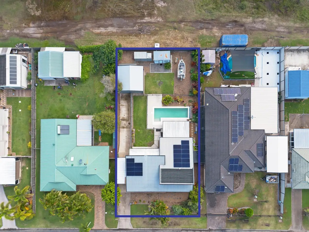 5 Lakeside Drive, BURRUM HEADS, QLD 4659 AUS