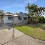 5 Lakeside Drive, BURRUM HEADS, QLD 4659 AUS