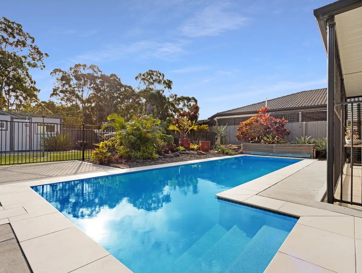 5 Lakeside Drive, BURRUM HEADS, QLD 4659 AUS