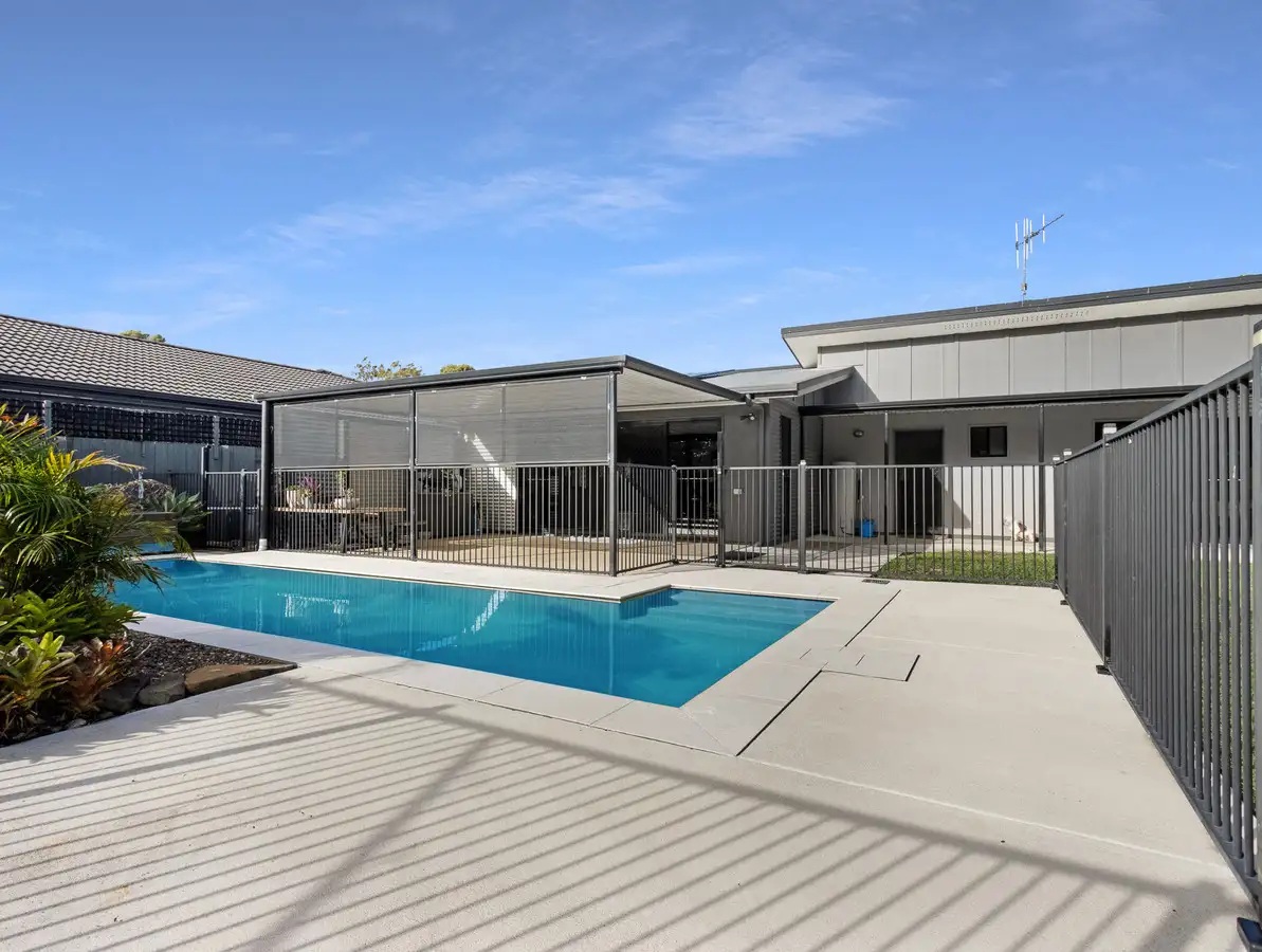 5 Lakeside Drive, BURRUM HEADS, QLD 4659 AUS