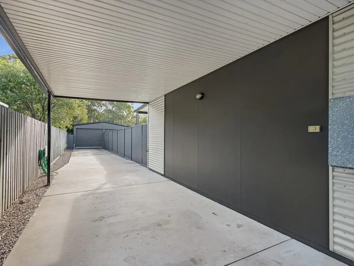 5 Lakeside Drive, BURRUM HEADS, QLD 4659 AUS