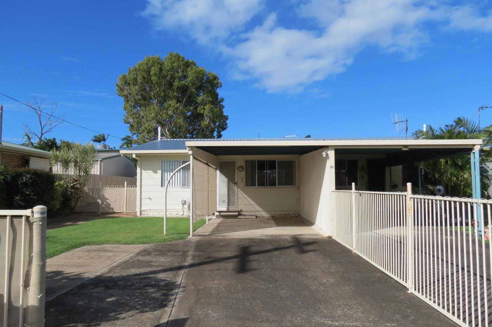 1/23 Murphy Street, POINT VERNON, QLD 4655 AUS