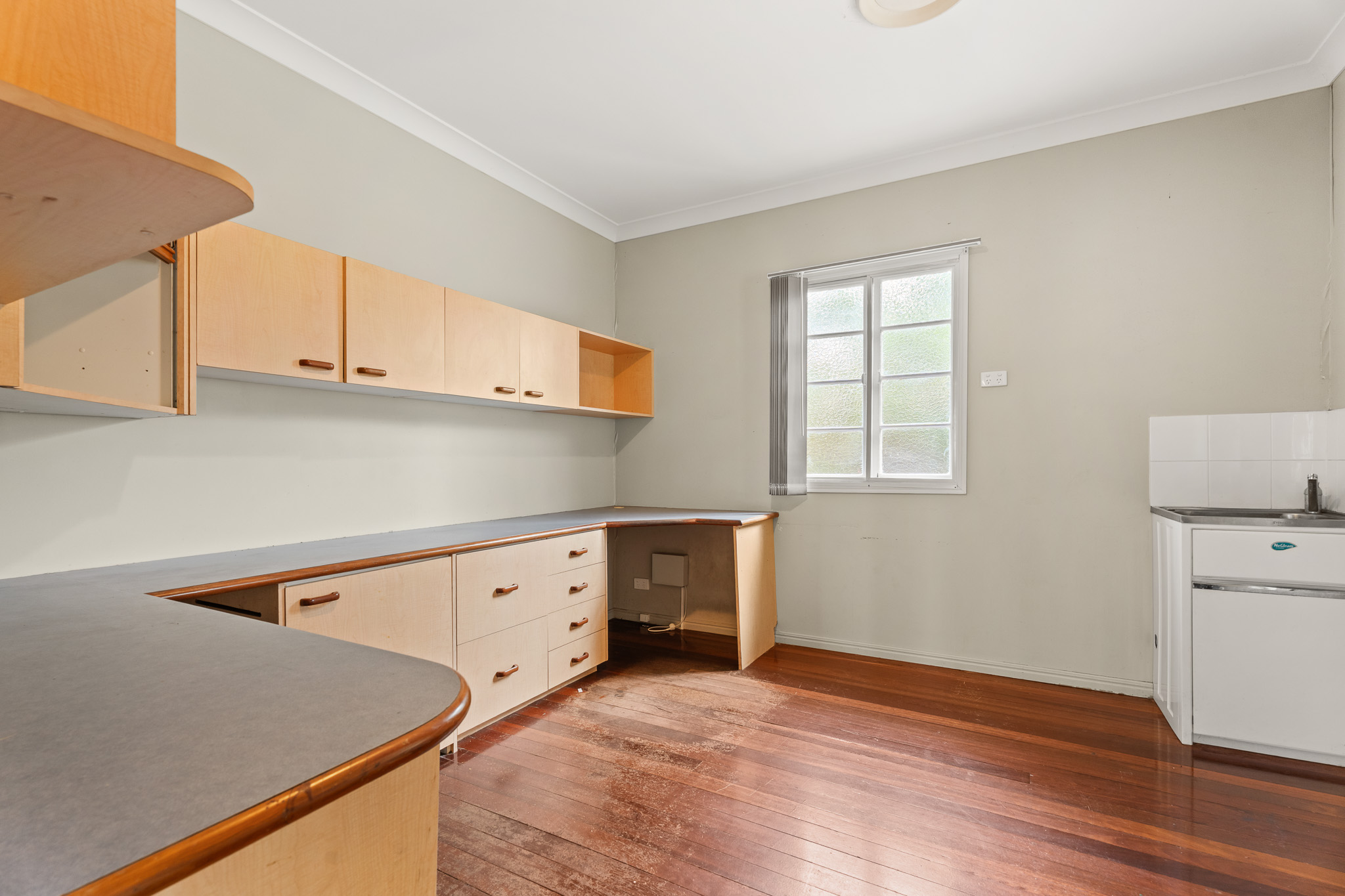 15 Ocean Street, TORQUAY, QLD 4655 AUS