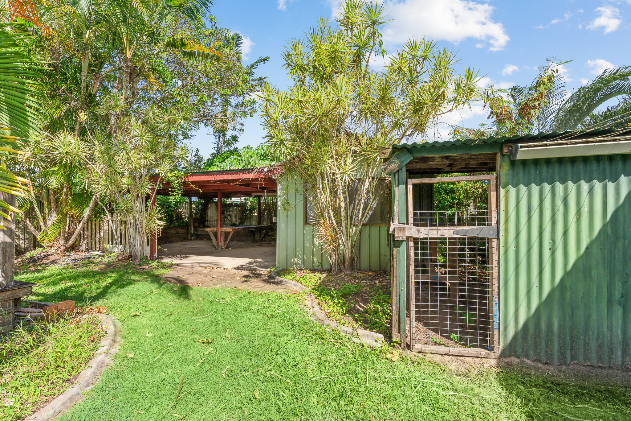 15 Ocean Street, TORQUAY, QLD 4655 AUS