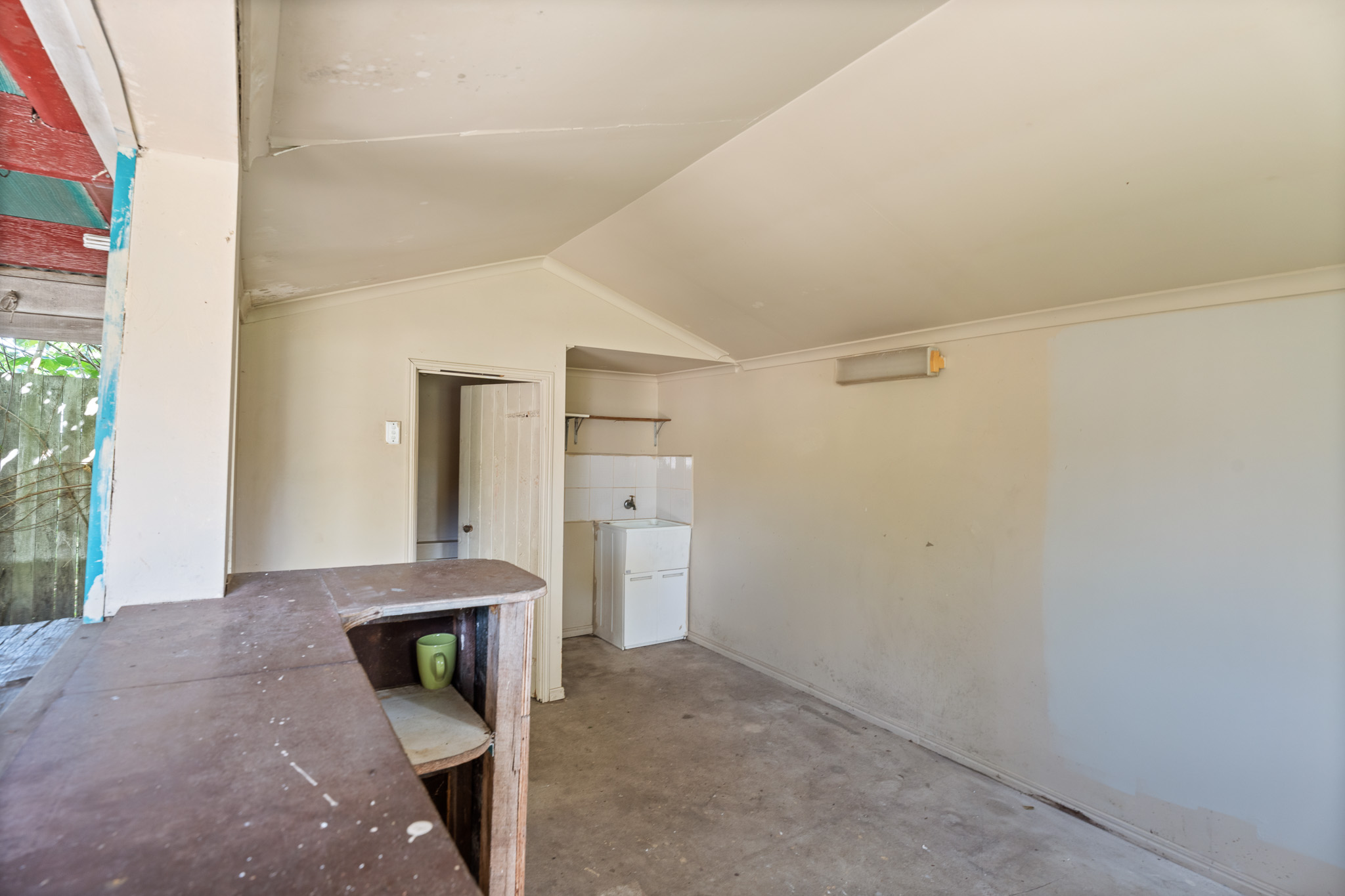 15 Ocean Street, TORQUAY, QLD 4655 AUS