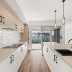 5 Messer Drive, KAWUNGAN, QLD 4655 AUS