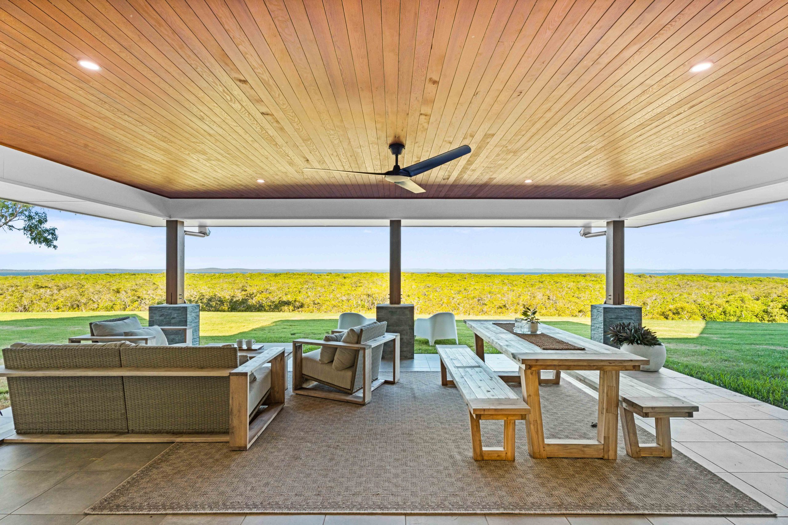 1 Shore Road East, BOORAL, QLD 4655 AUS