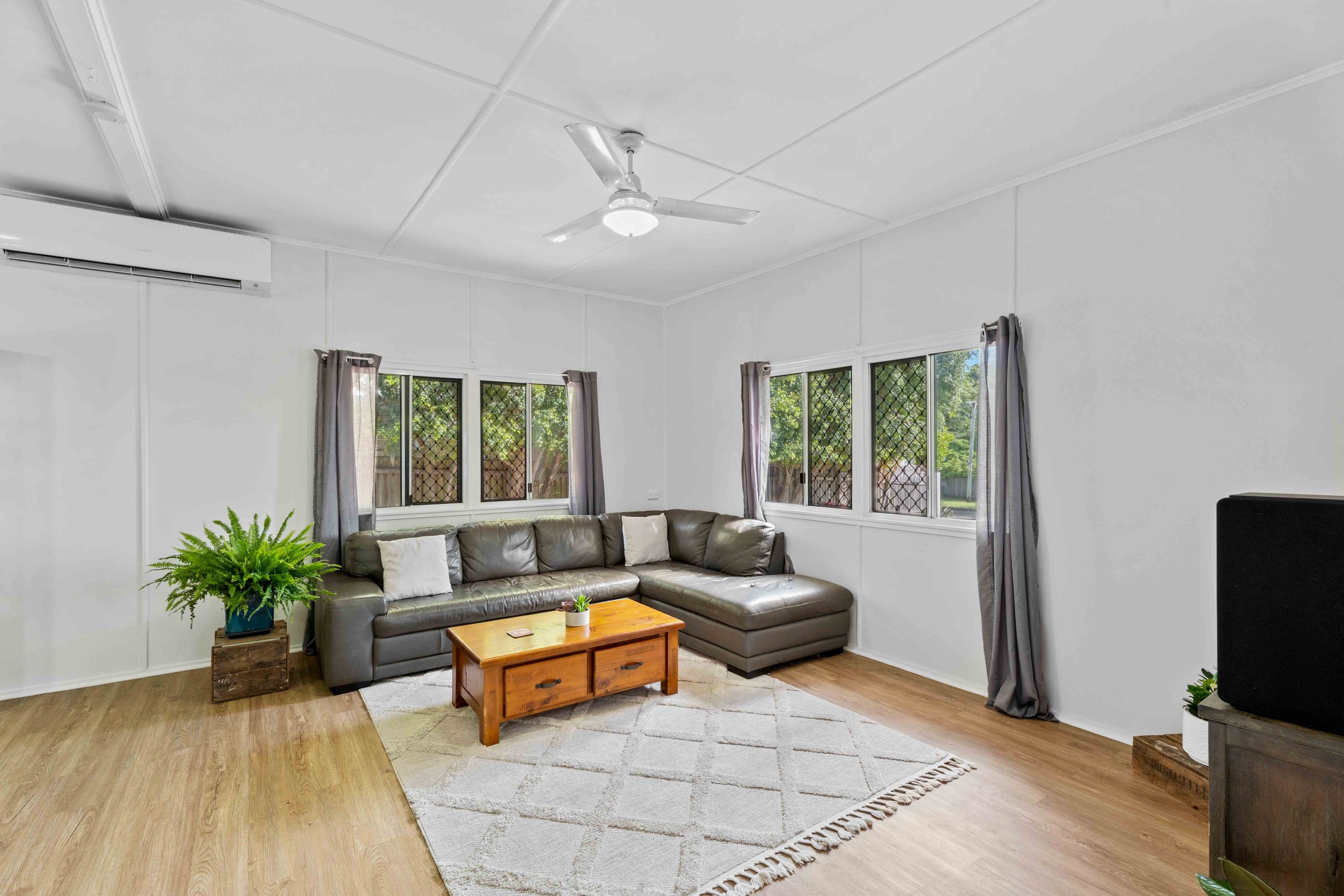 271 Torquay Terrace, TORQUAY, QLD 4655 AUS