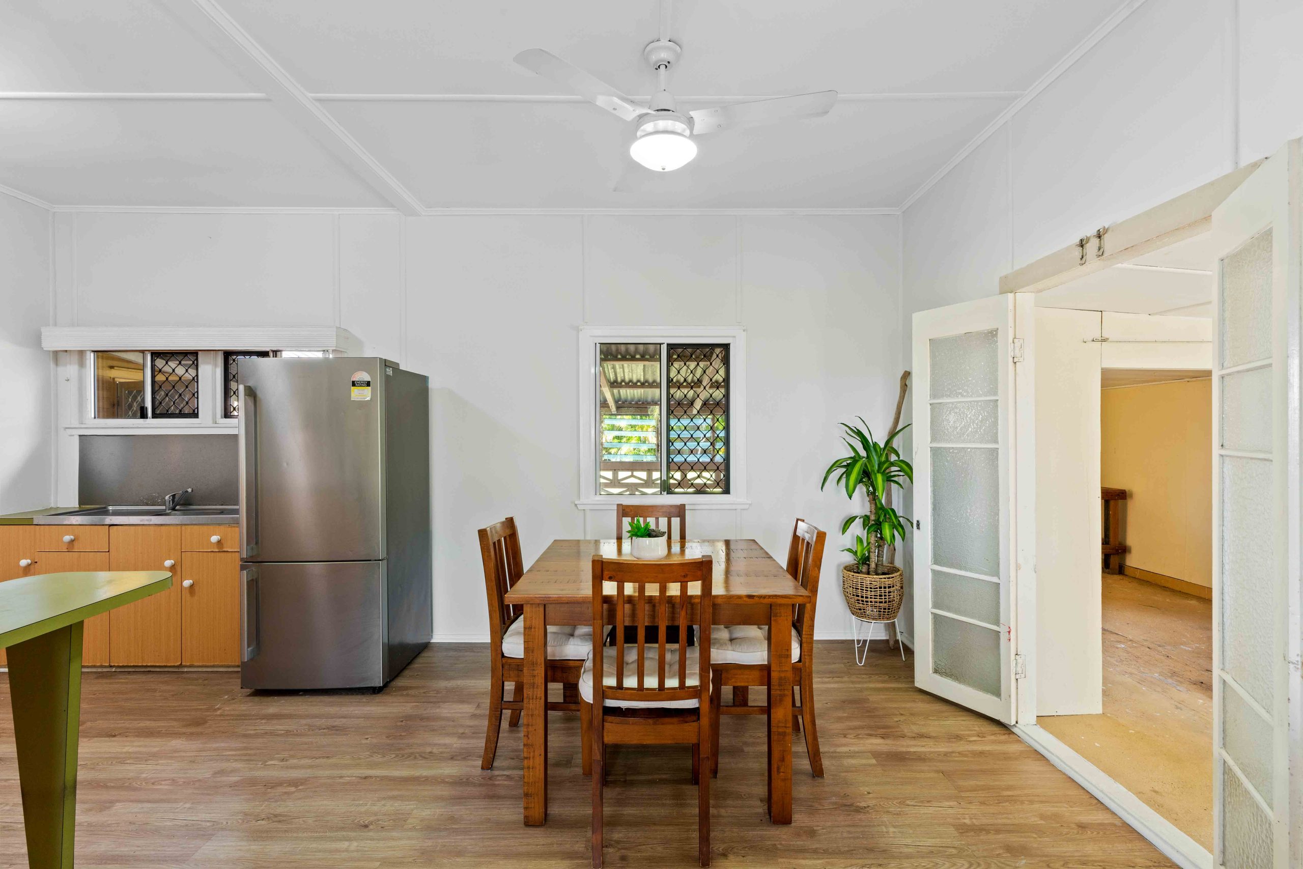271 Torquay Terrace, TORQUAY, QLD 4655 AUS