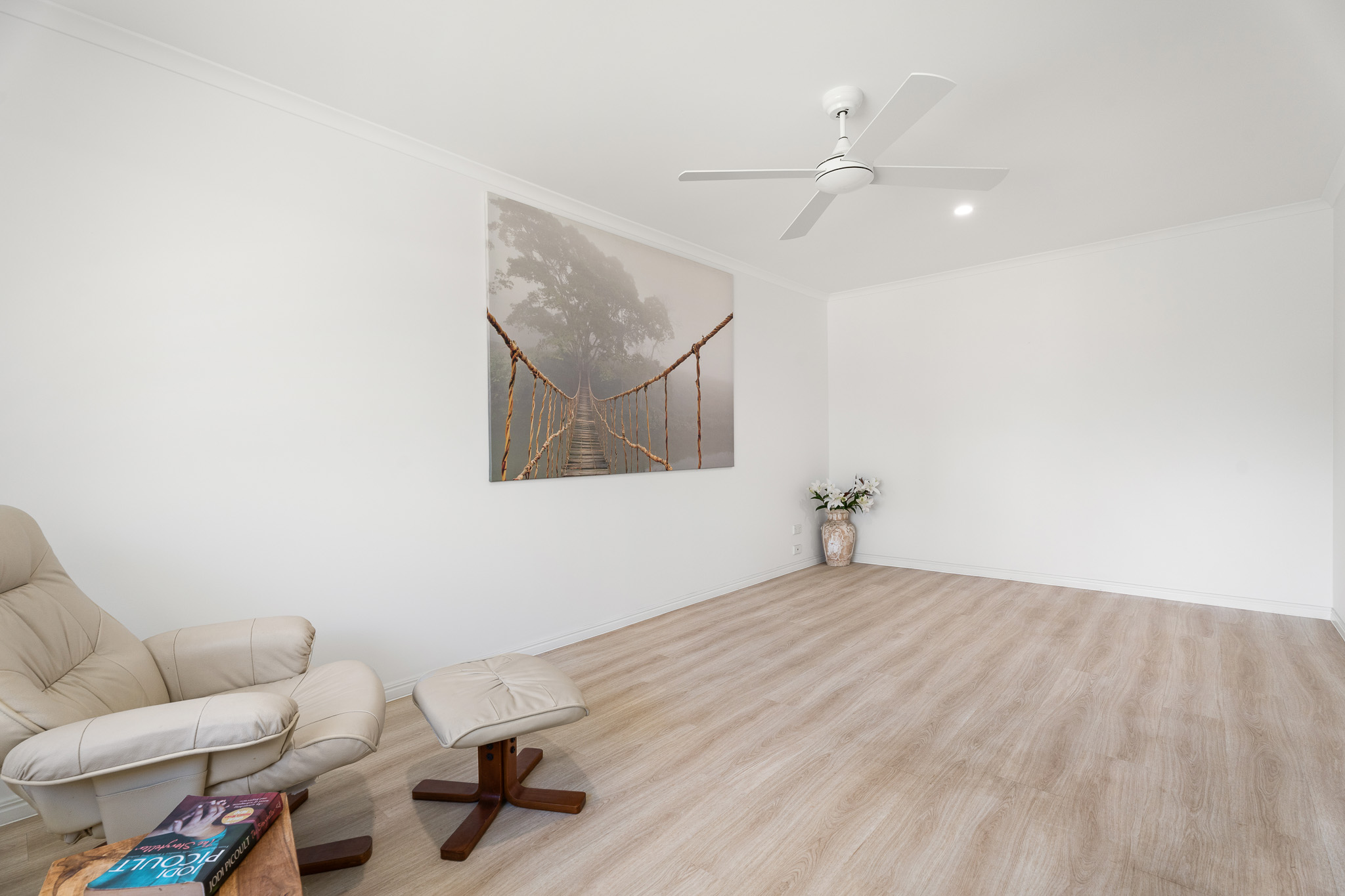 42 Conondale Court, TORQUAY, QLD 4655 AUS