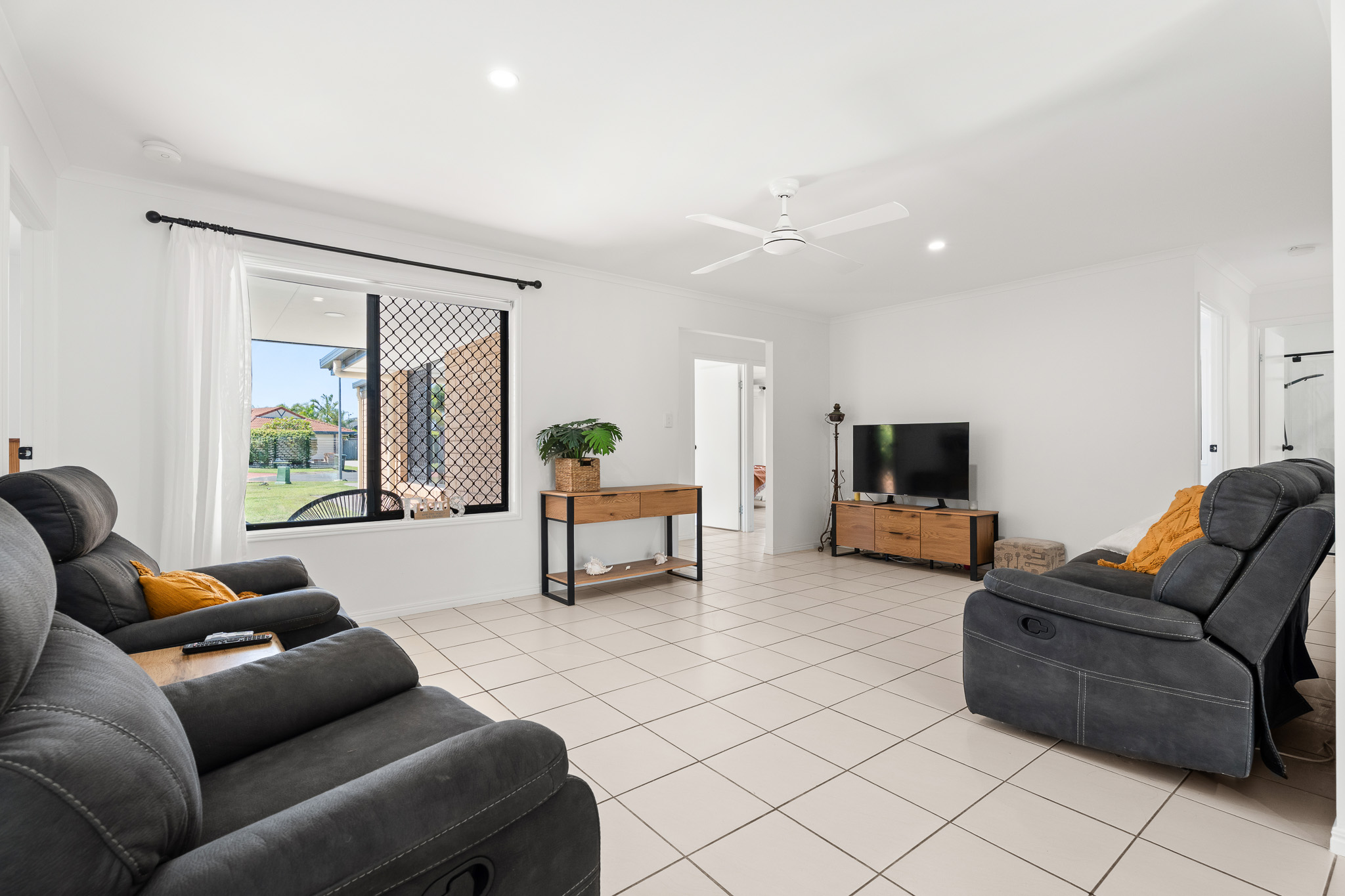 42 Conondale Court, TORQUAY, QLD 4655 AUS