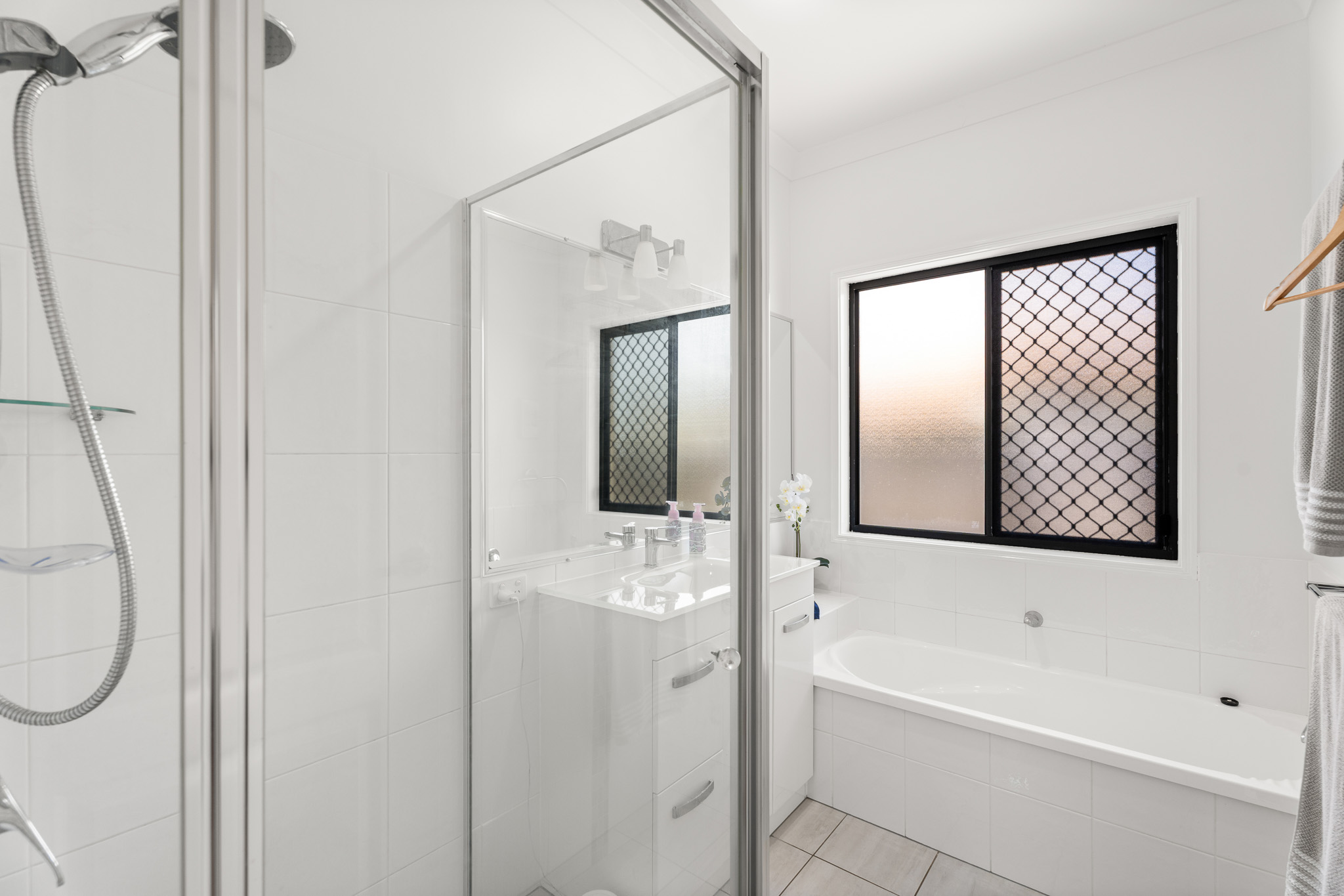 10 Bayswater Drive, URRAWEEN, QLD 4655 AUS