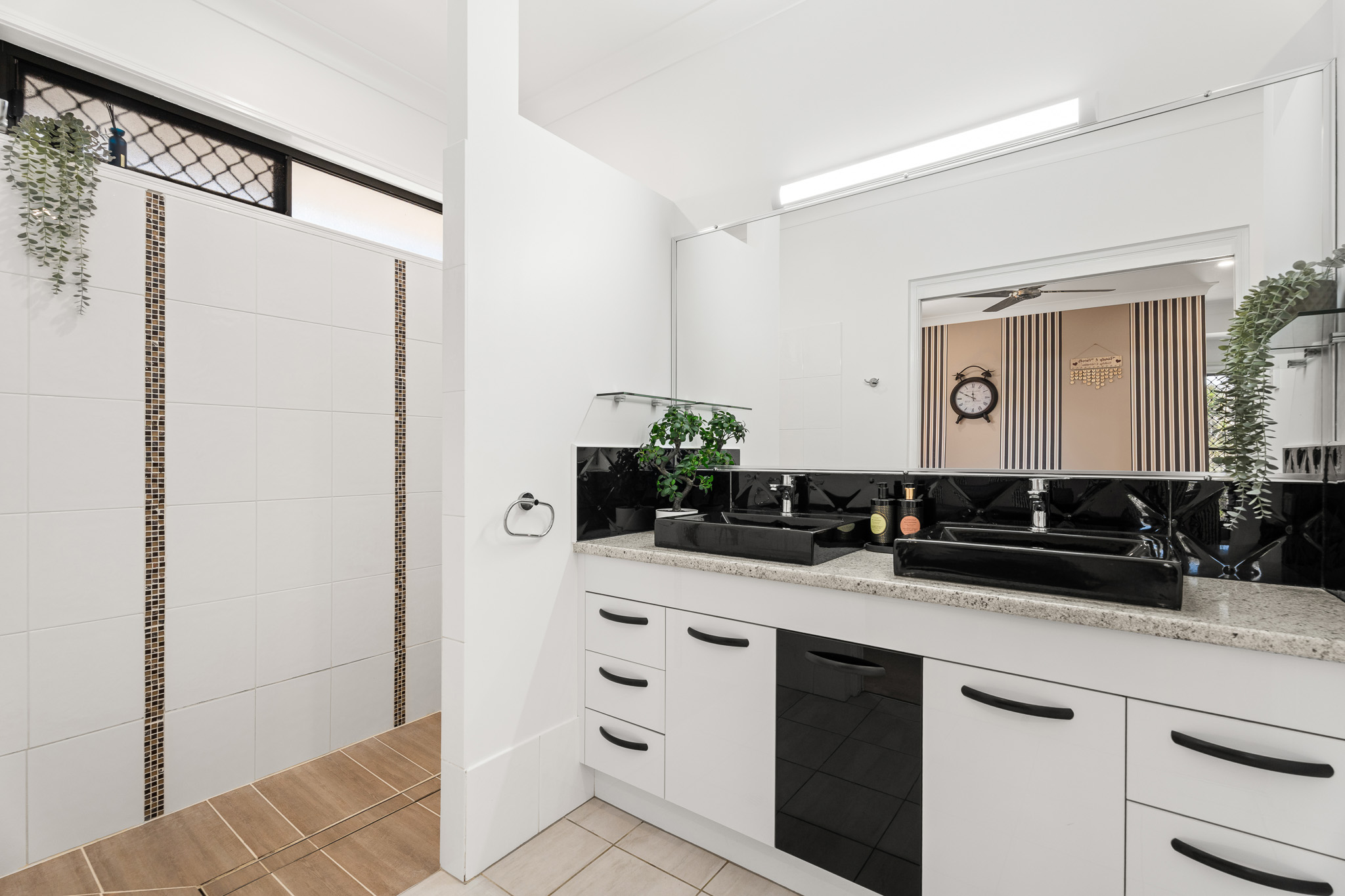 10 Bayswater Drive, URRAWEEN, QLD 4655 AUS