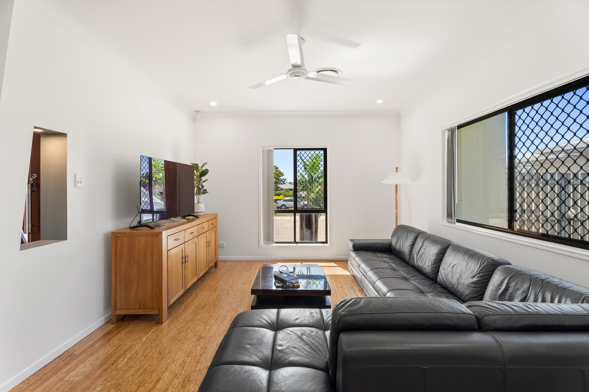 10 Bayswater Drive, URRAWEEN, QLD 4655 AUS