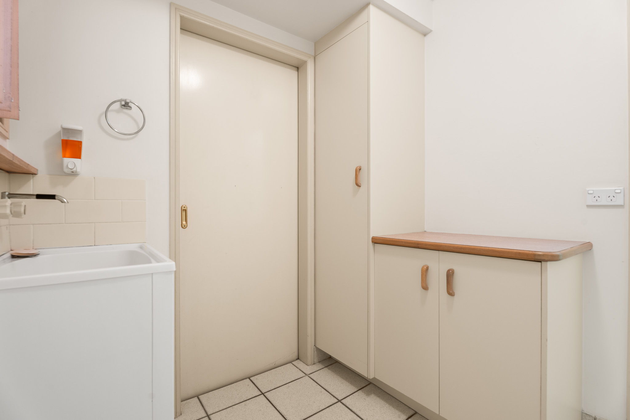 5/7 Hervey Street, SCARNESS, QLD 4655 AUS