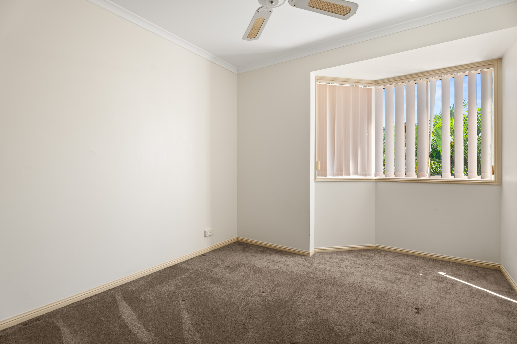 5/7 Hervey Street, SCARNESS, QLD 4655 AUS