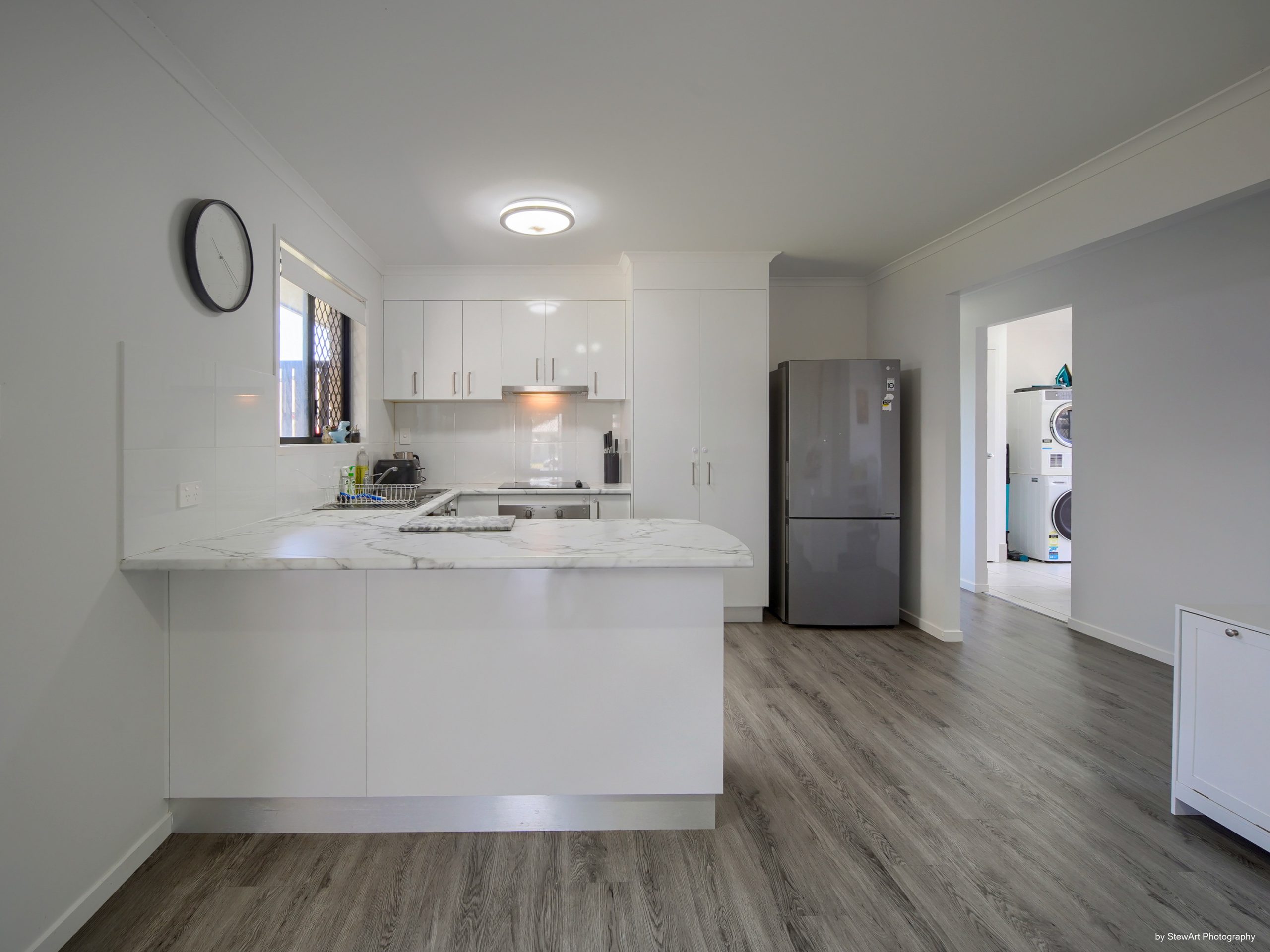 19 Sailaway Circuit, ELI WATERS, QLD 4655 AUS