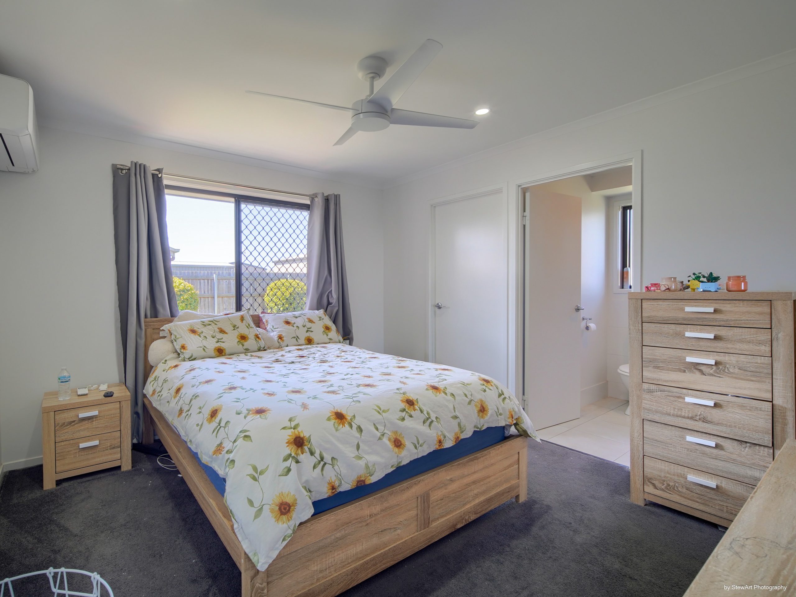 19 Sailaway Circuit, ELI WATERS, QLD 4655 AUS