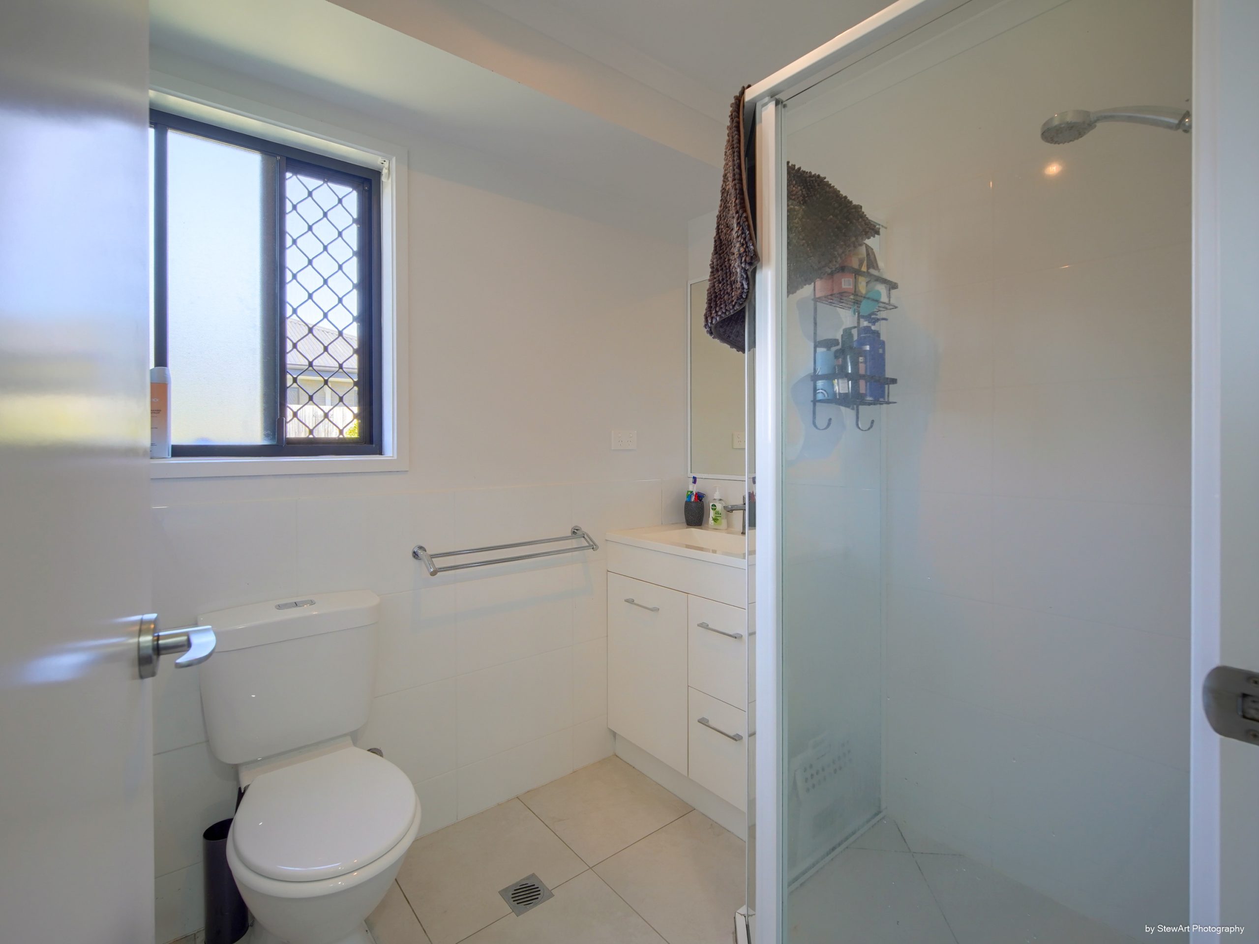 19 Sailaway Circuit, ELI WATERS, QLD 4655 AUS