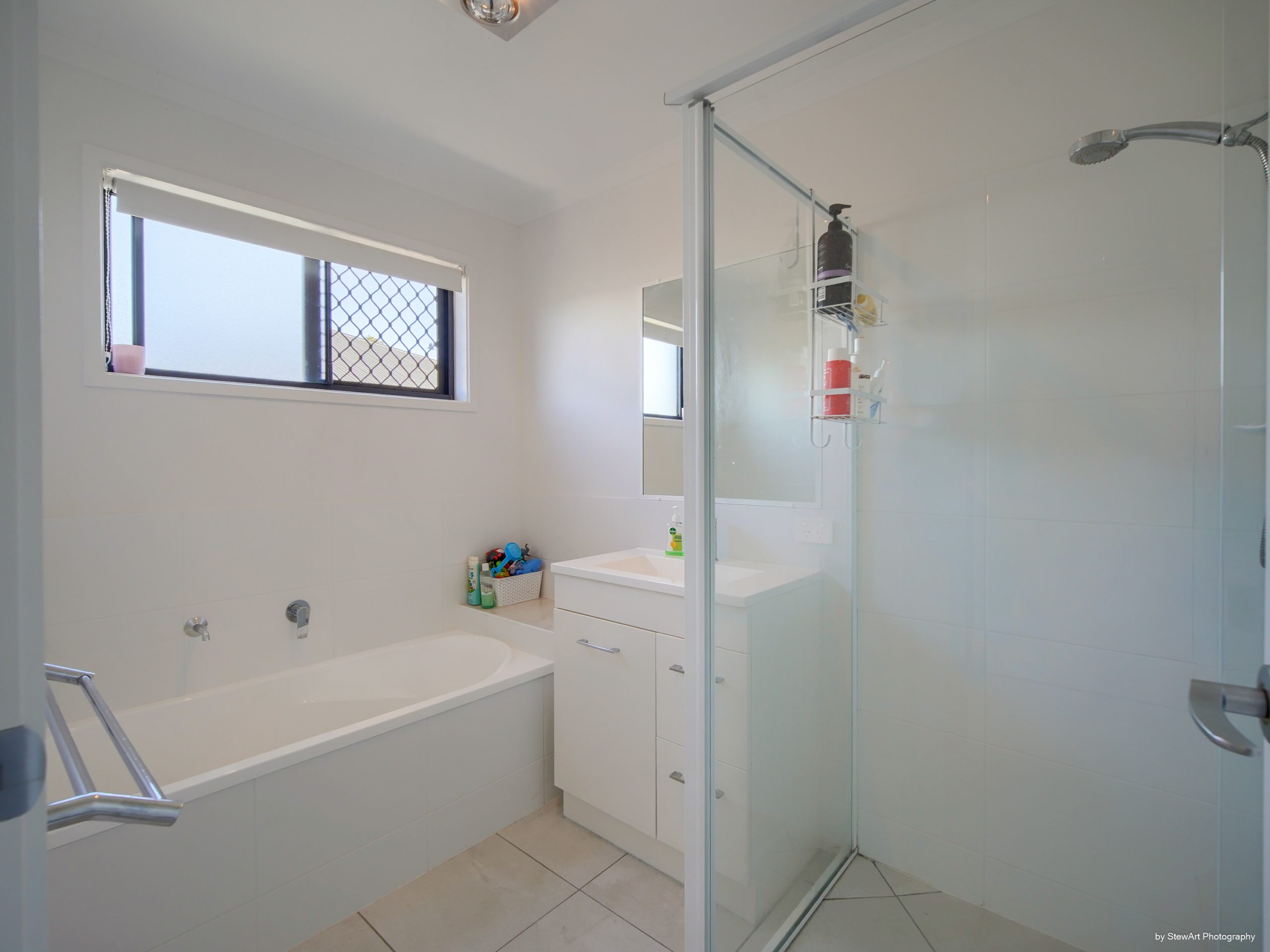 19 Sailaway Circuit, ELI WATERS, QLD 4655 AUS