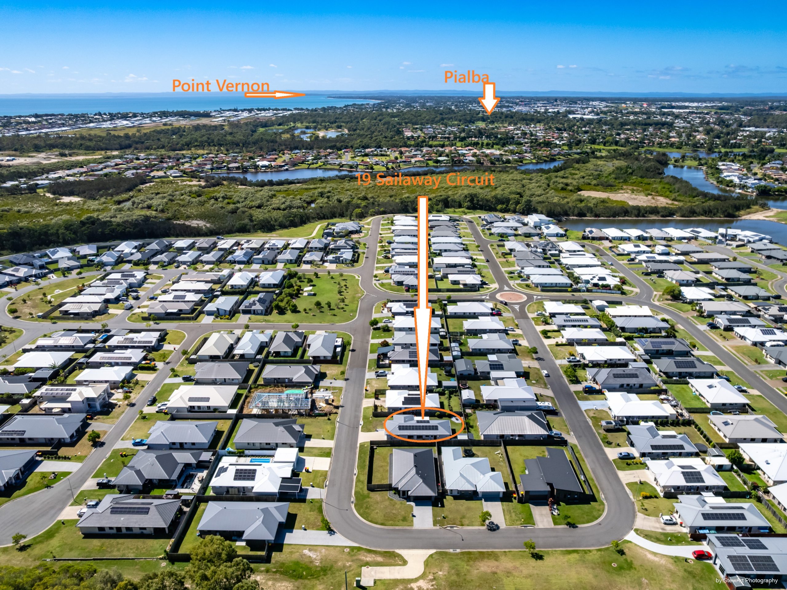 19 Sailaway Circuit, ELI WATERS, QLD 4655 AUS