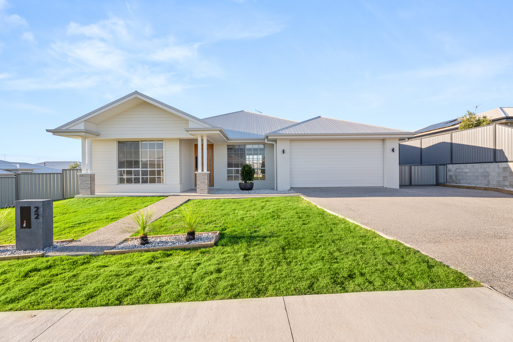 5 Messer Drive, KAWUNGAN, QLD 4655 AUS