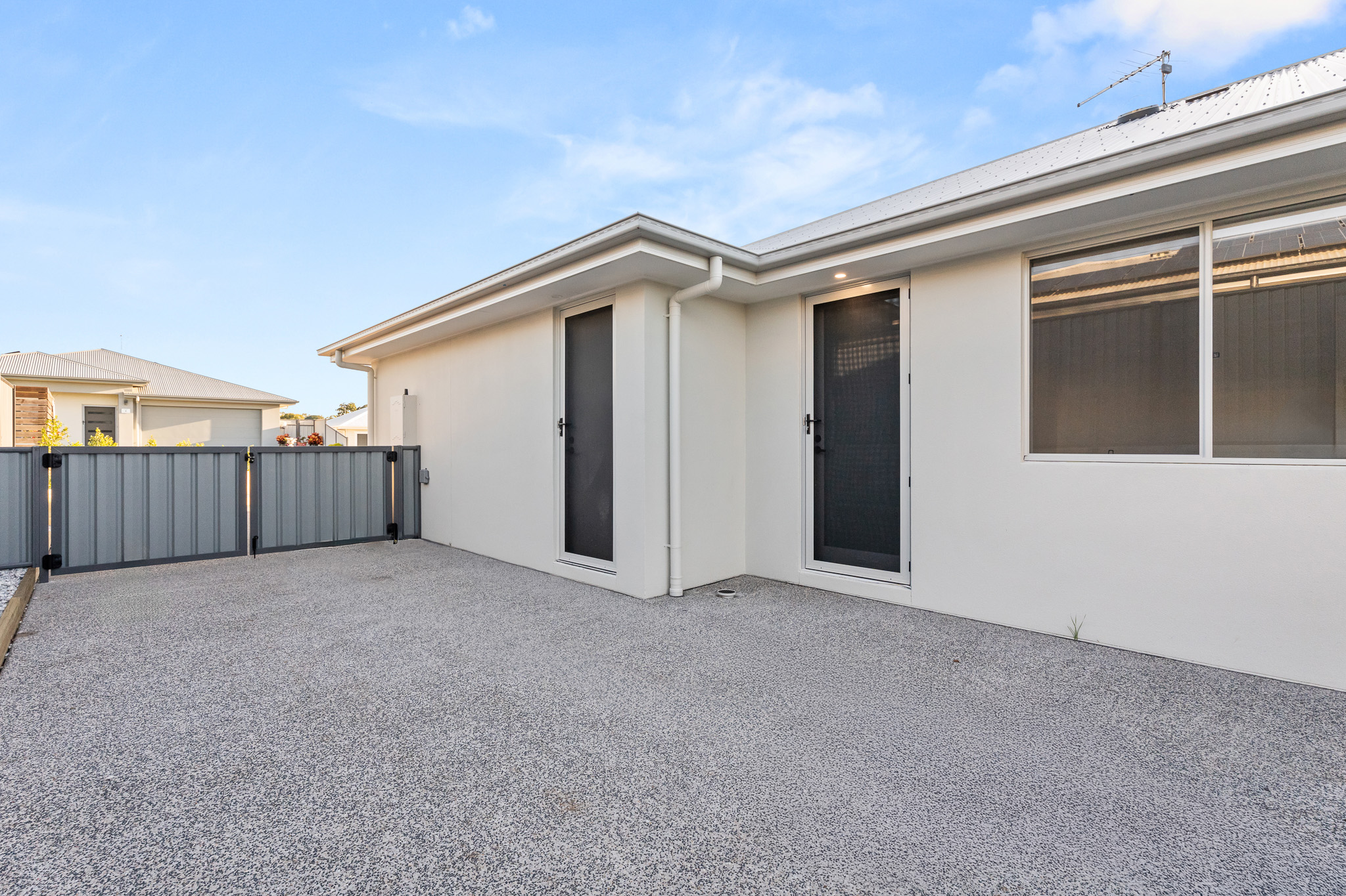 5 Messer Drive, KAWUNGAN, QLD 4655 AUS