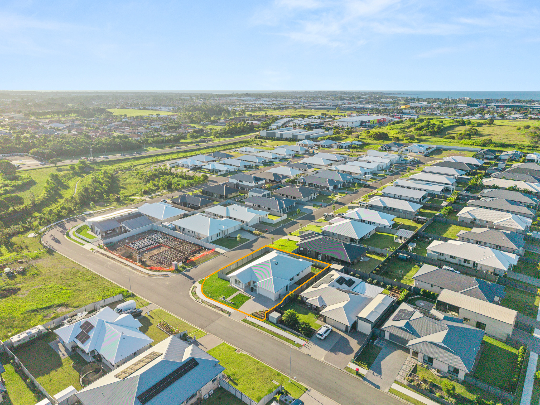 5 Messer Drive, KAWUNGAN, QLD 4655 AUS