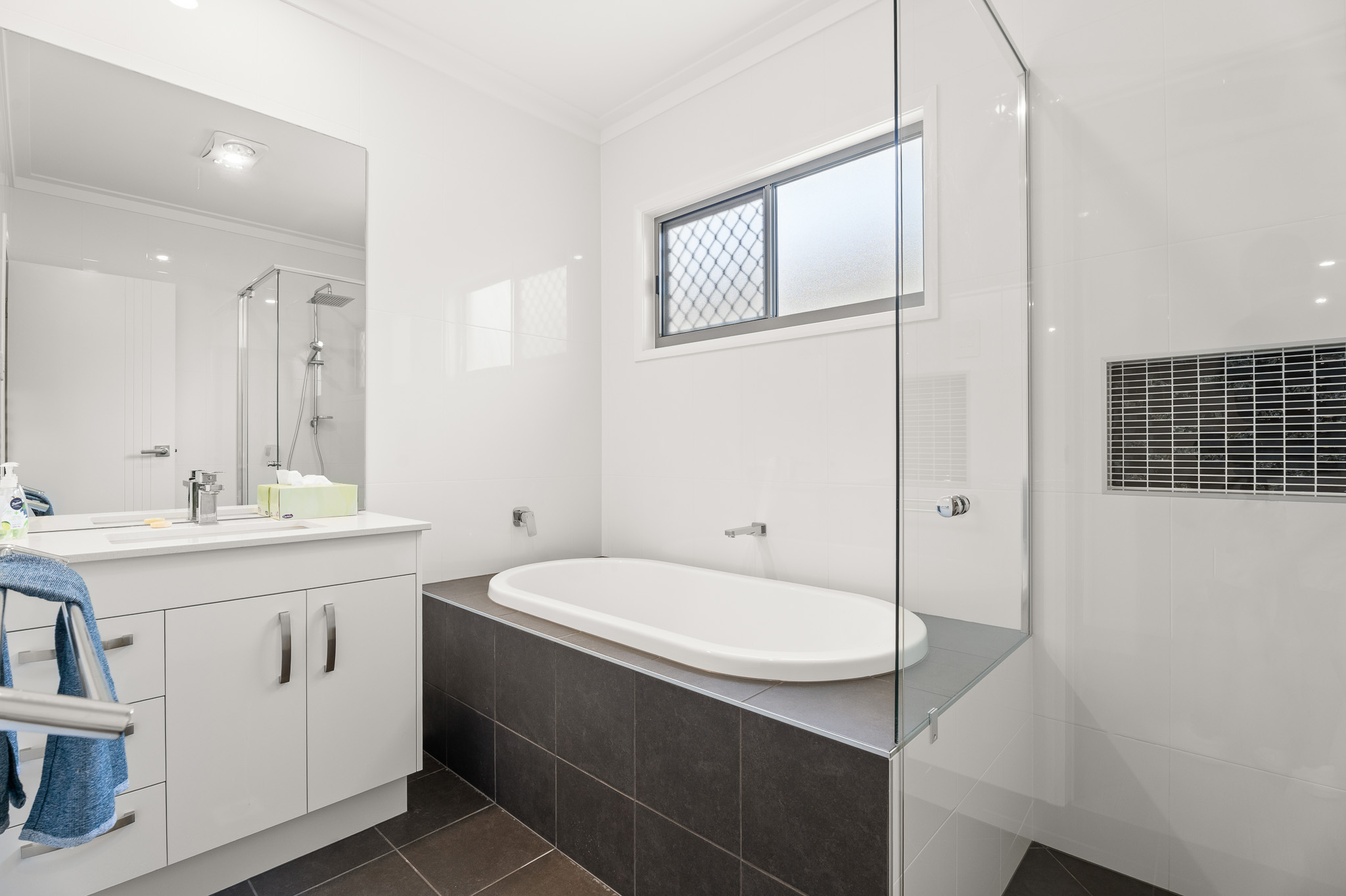 5/12 Honiton Street, TORQUAY, QLD 4655 AUS