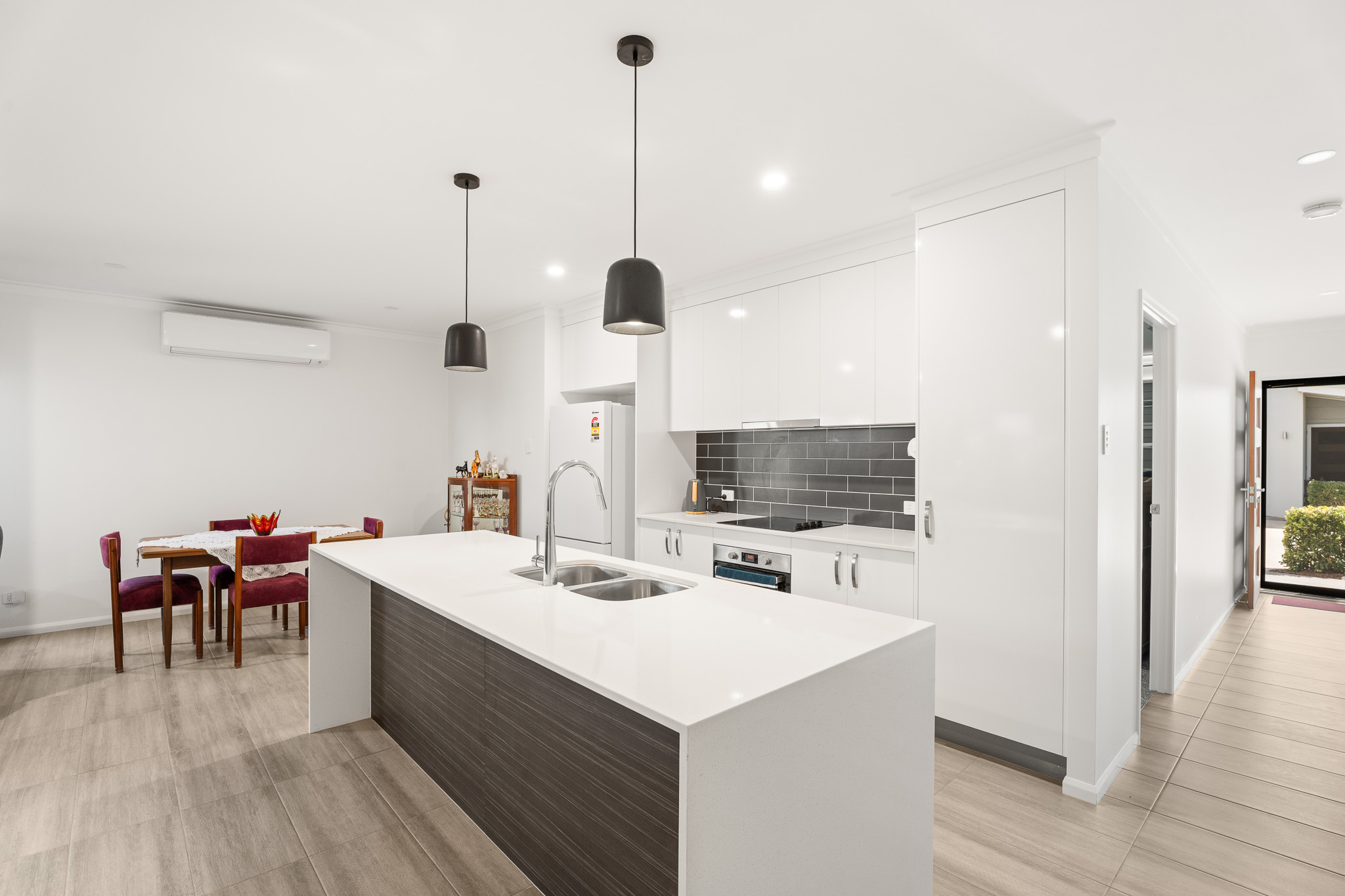 5/12 Honiton Street, TORQUAY, QLD 4655 AUS