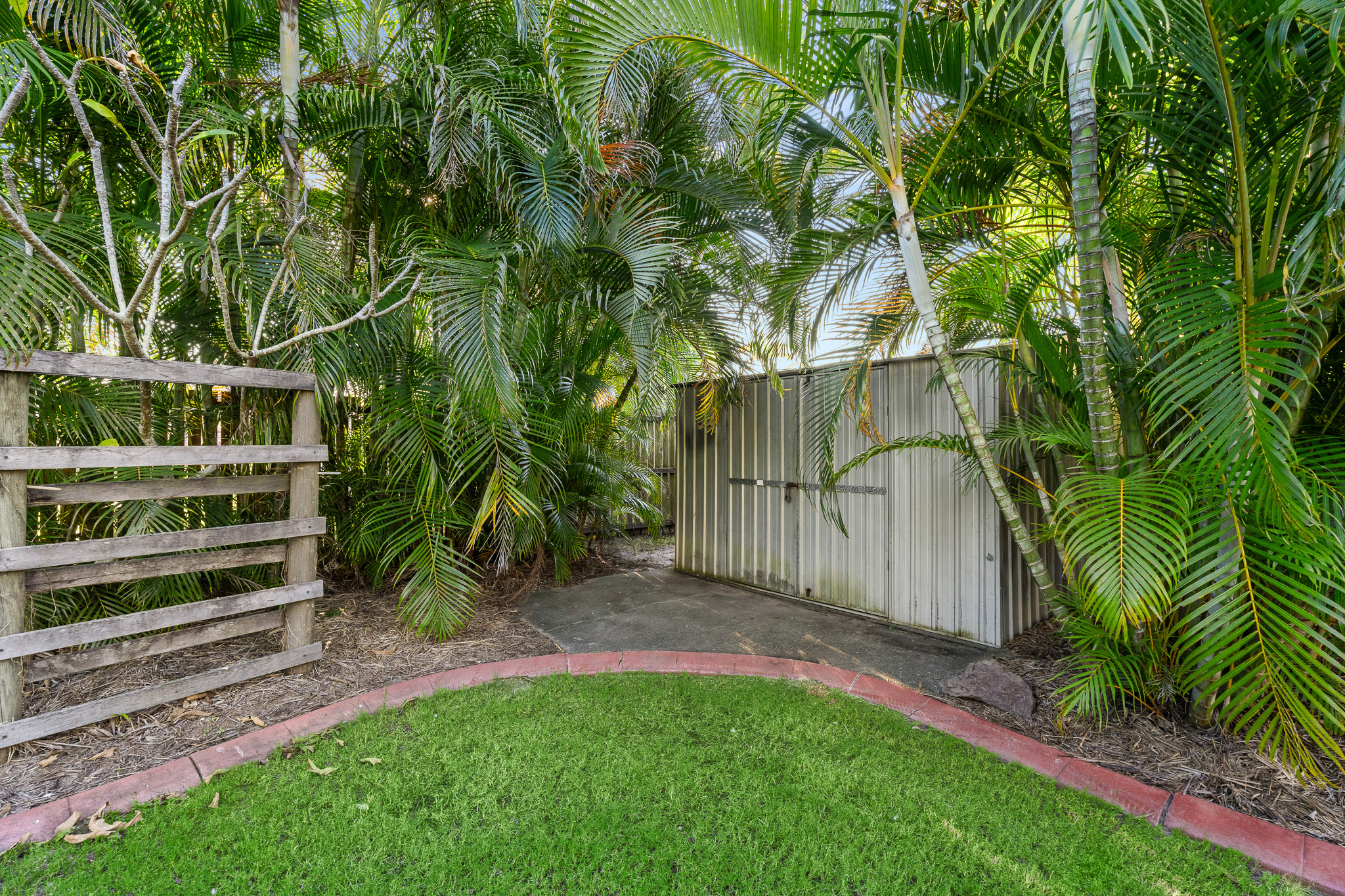 52 Ibis Boulevard, ELI WATERS, QLD 4655 AUS