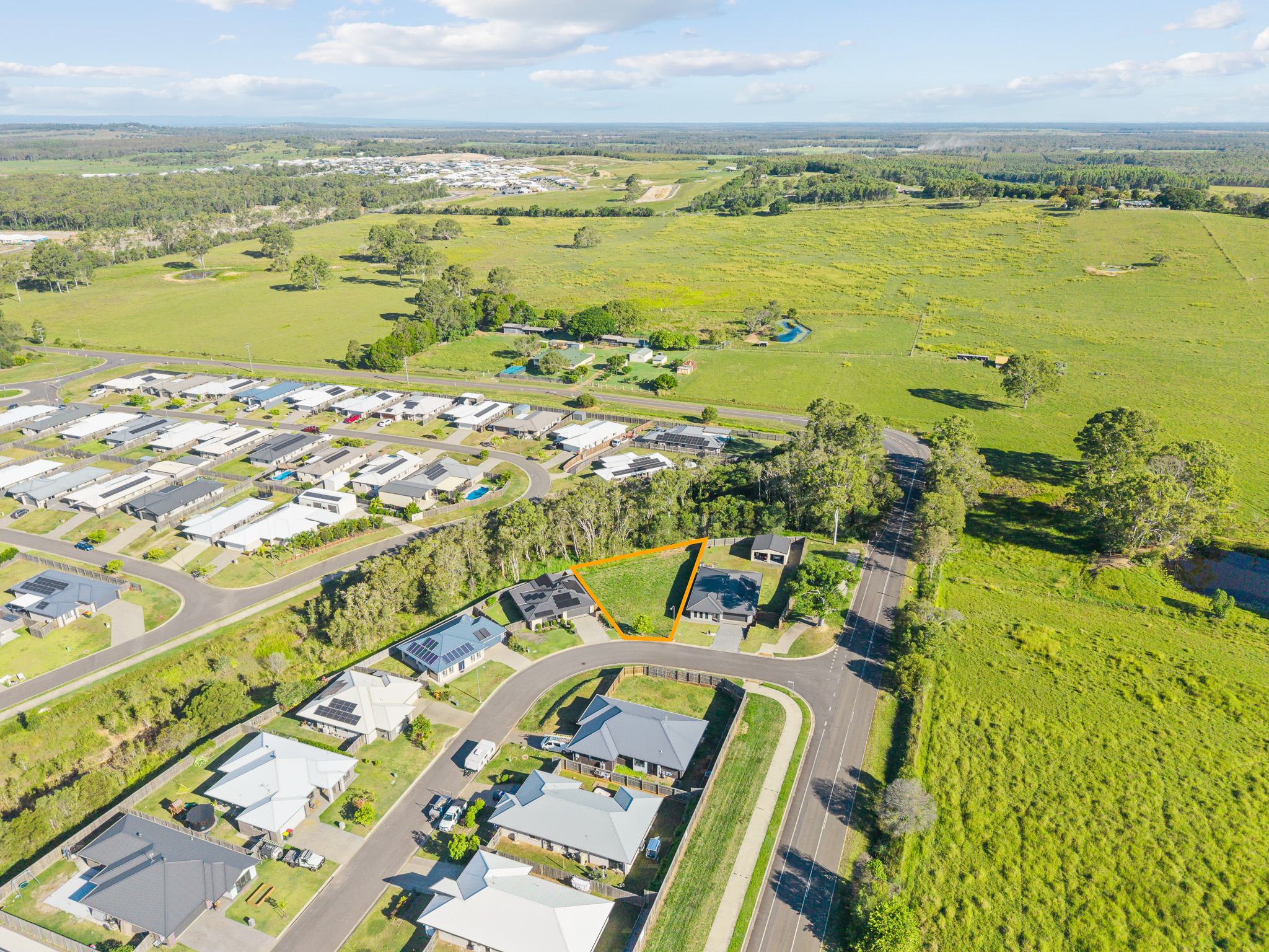 46 Abode Way, KAWUNGAN, QLD 4655 AUS