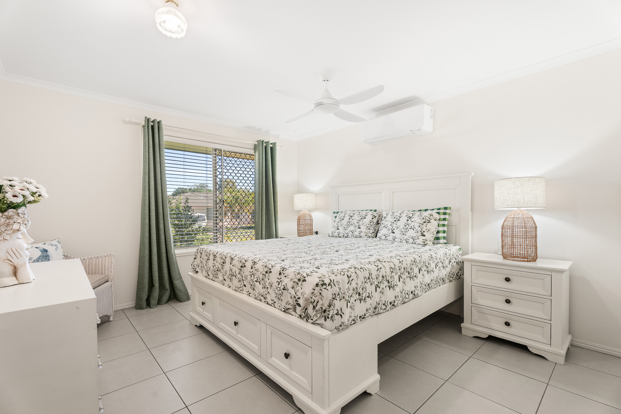 39 Foreshore Drive, URANGAN, QLD 4655 AUS