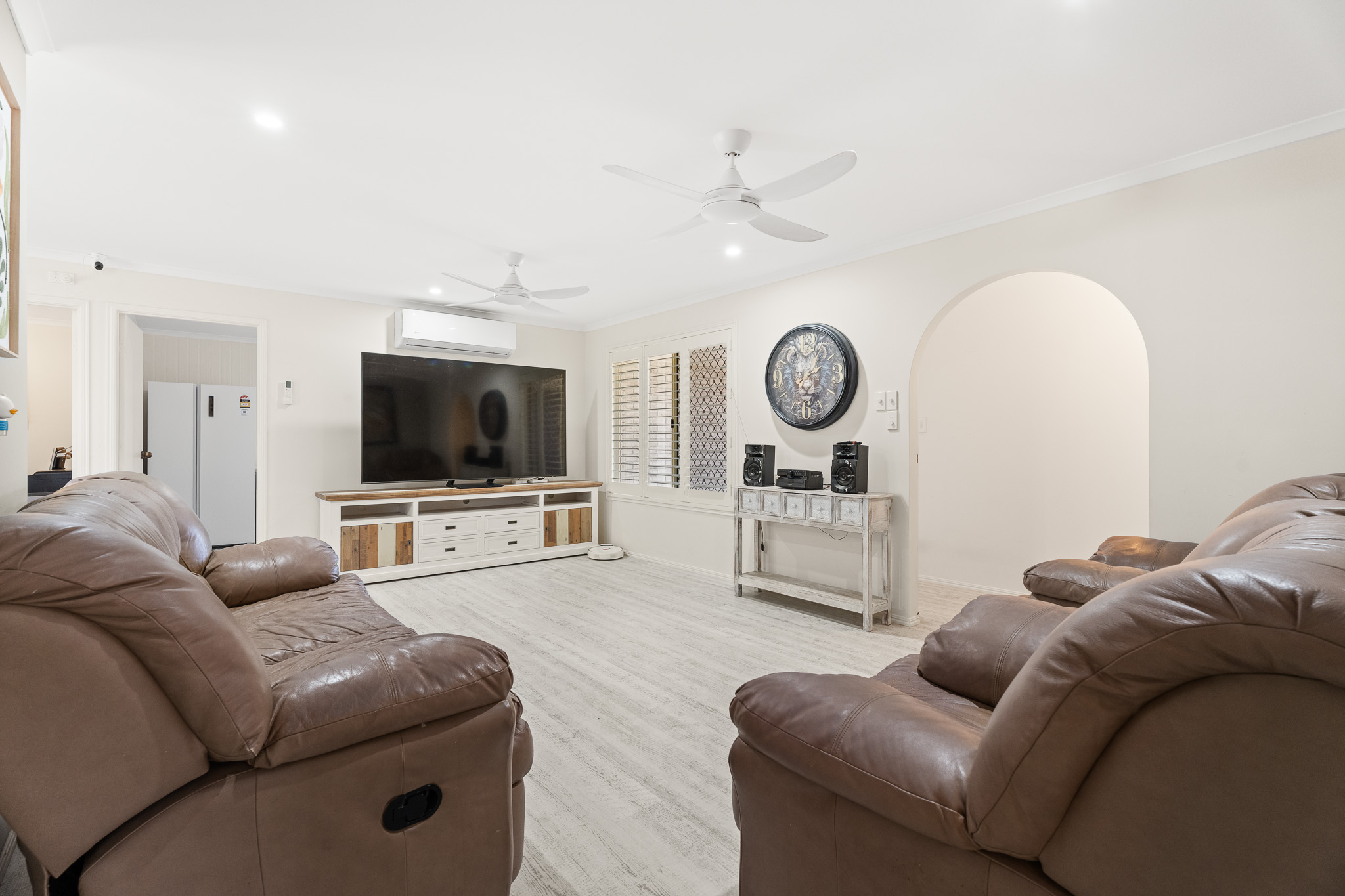 39 Foreshore Drive, URANGAN, QLD 4655 AUS