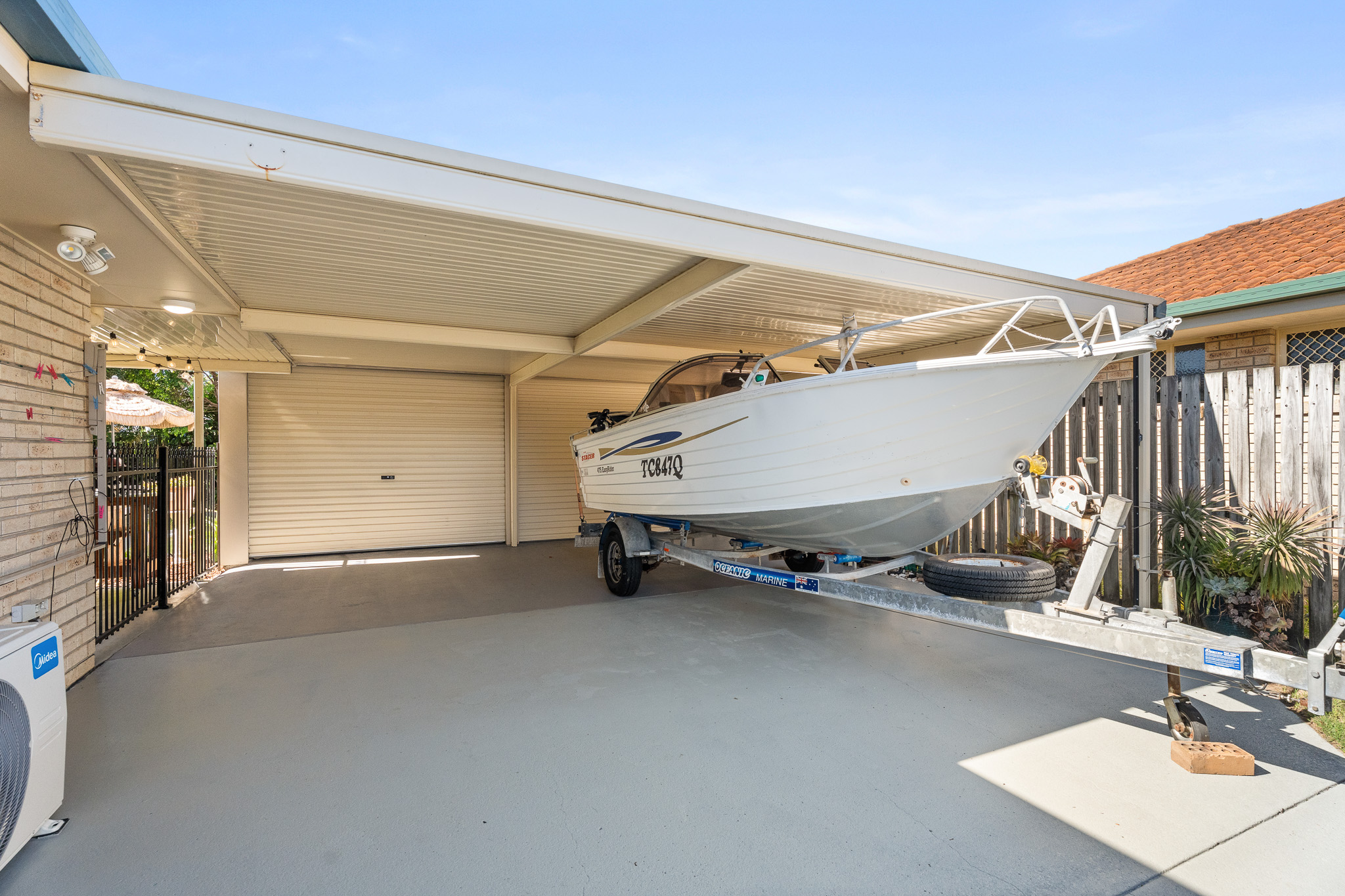 39 Foreshore Drive, URANGAN, QLD 4655 AUS