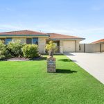 39 Foreshore Drive, URANGAN, QLD 4655 AUS
