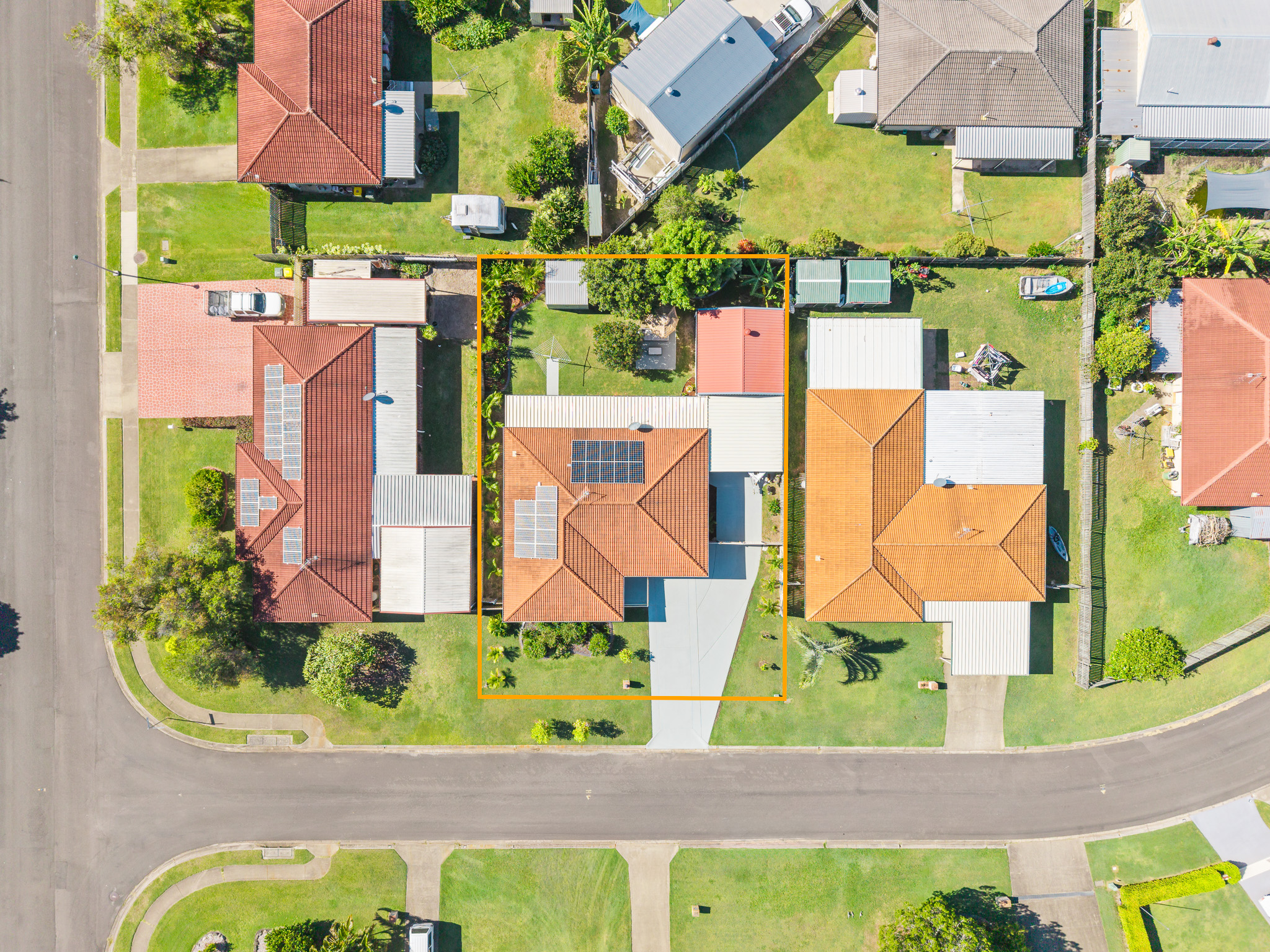 39 Foreshore Drive, URANGAN, QLD 4655 AUS